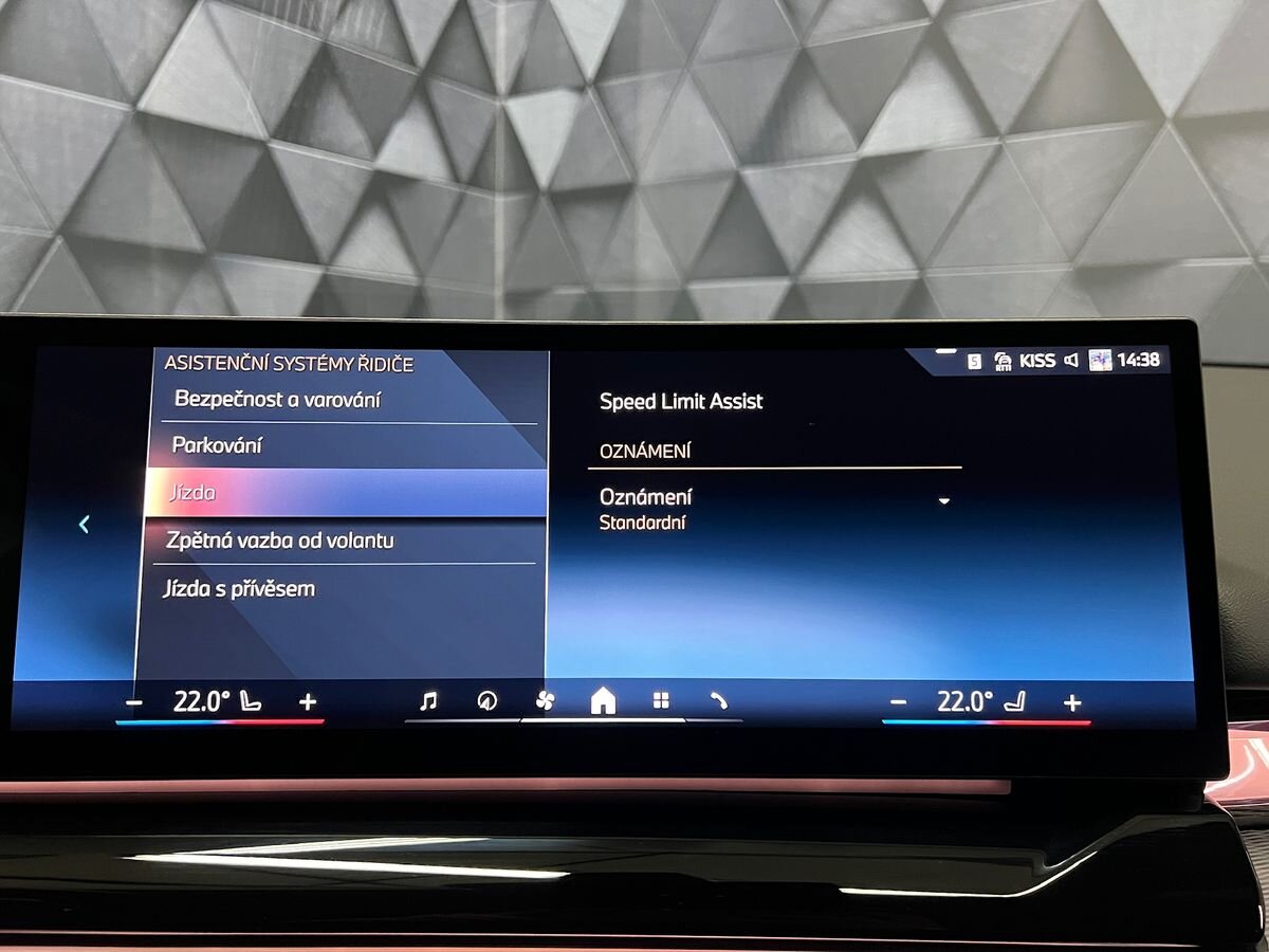 BMW Ostatní Sedan / Limuzína 0,0 290 kw