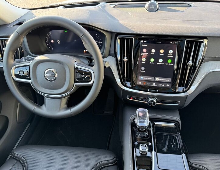 Volvo V60 Kombi 2,0 l 257 kw