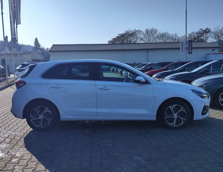 Hyundai i30 Hatchback 998,0 88 kw