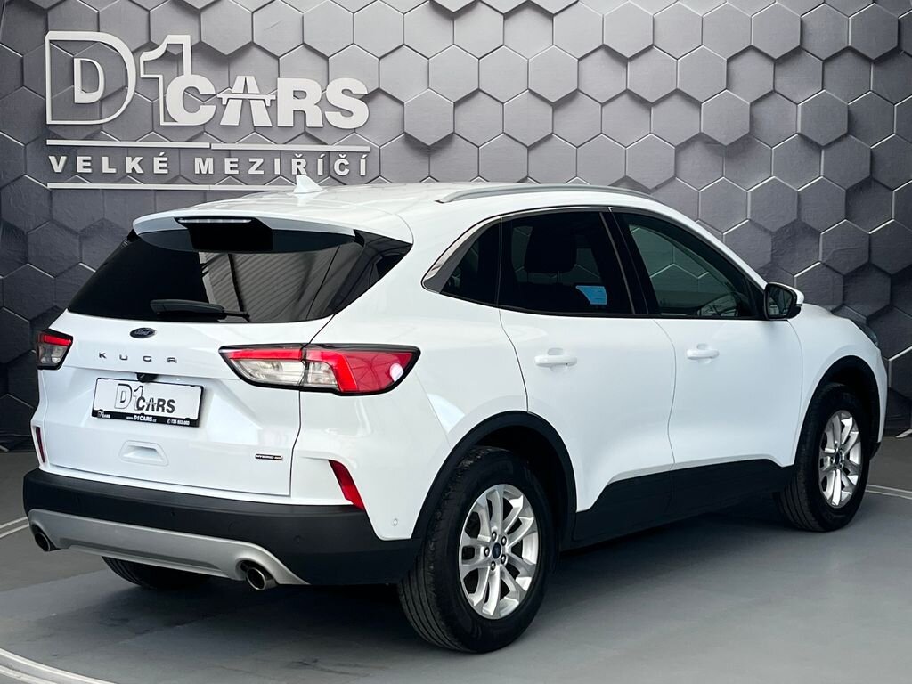 Ford Kuga SUV / Terénní 2,5 l 140 kw