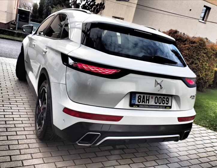 DS Automobiles DS7 Crossback Kombi 2,0 l 130 kw