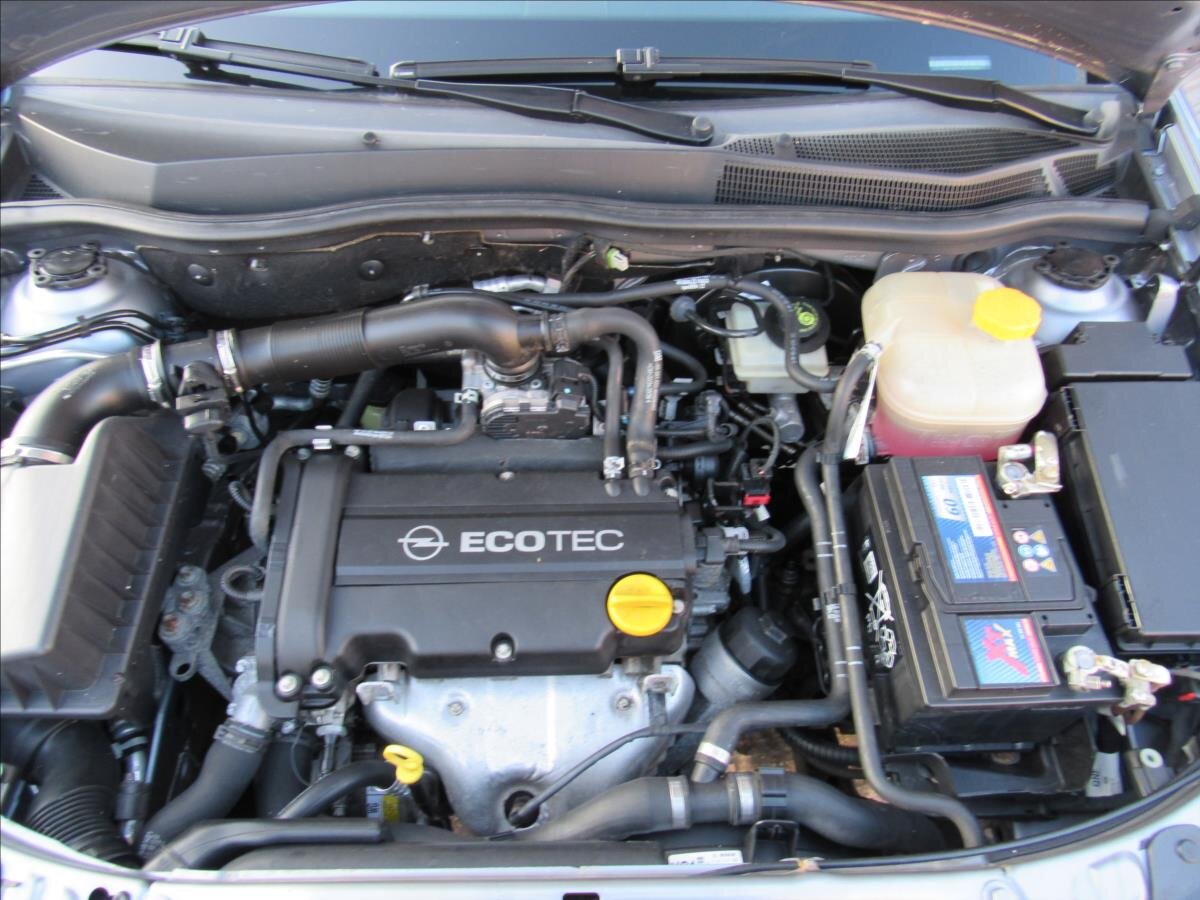 Opel Astra Hatchback 1,4 l 66 kw