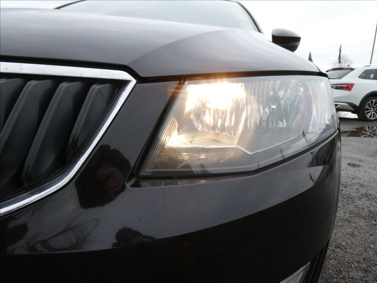 Škoda Octavia Kombi 1,6 l 77 kw