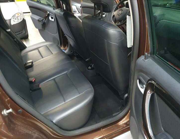 Dacia Duster SUV / Terénní 1,6 l 77 kw