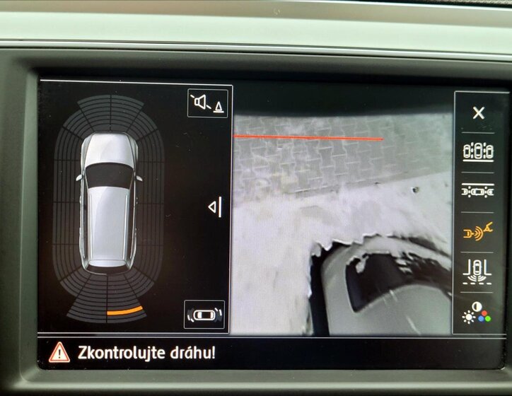 Volkswagen Passat Kombi 1,6 l 88 kw