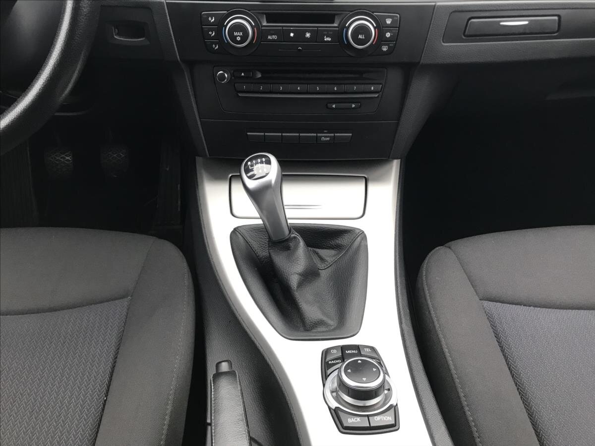 BMW Řada 3 Kombi 2,0 l 105 kw