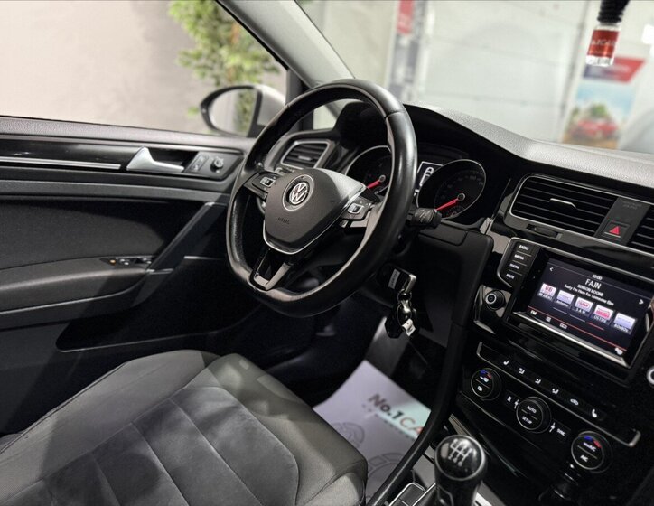 Volkswagen Golf Kombi 2,0 l 110 kw