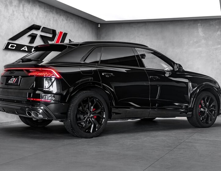 Audi SQ8 SUV / Terénní 4,0 l 373 kw