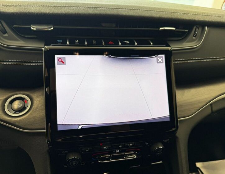 Jeep Grand Cherokee 29