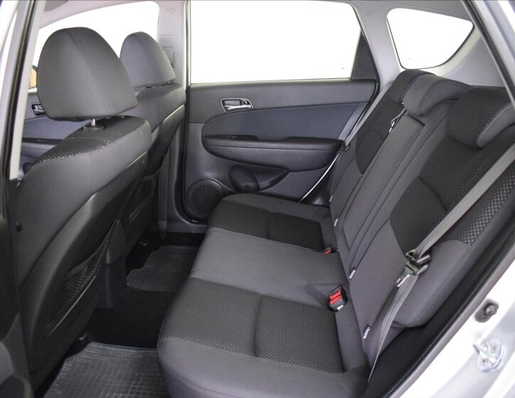 Hyundai i30 Kombi 1,6 l 92 kw