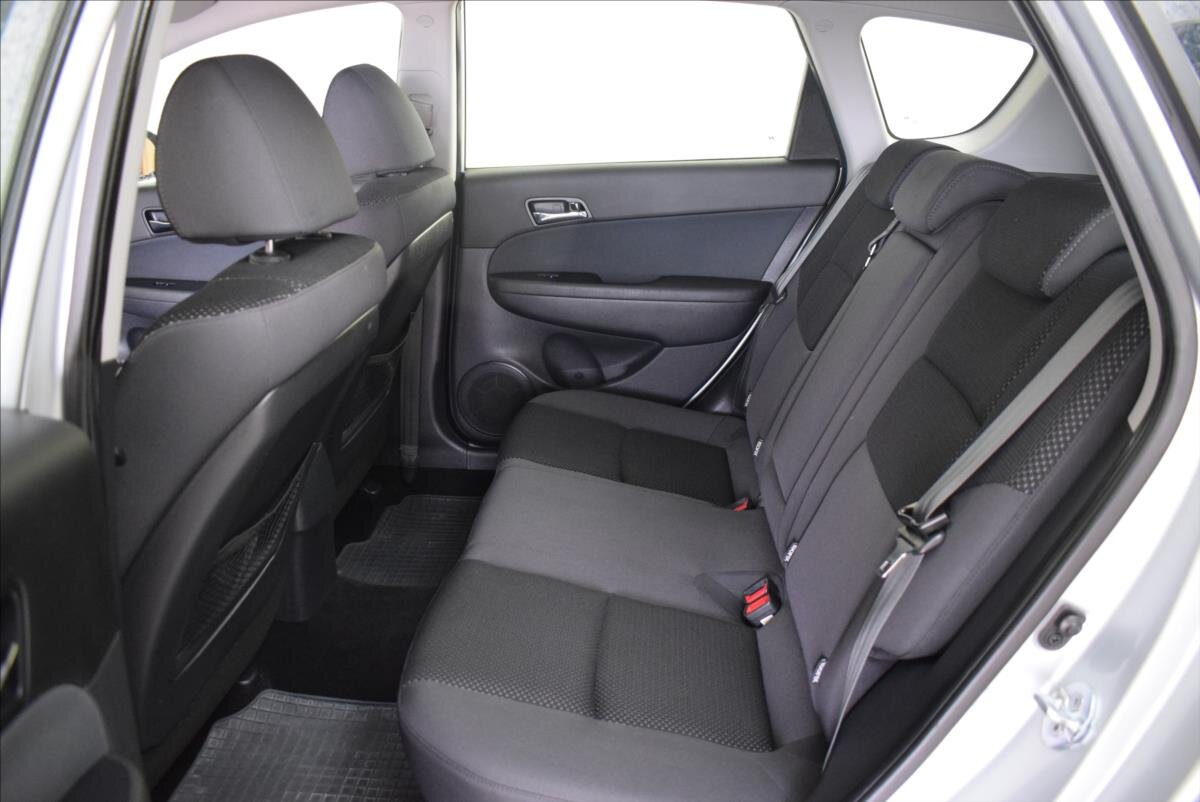 Hyundai i30 Kombi 1,6 l 92 kw