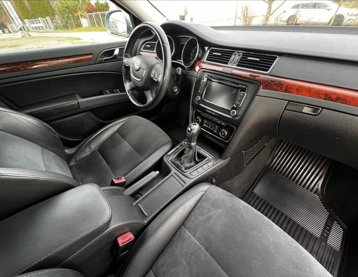 Škoda Superb 21