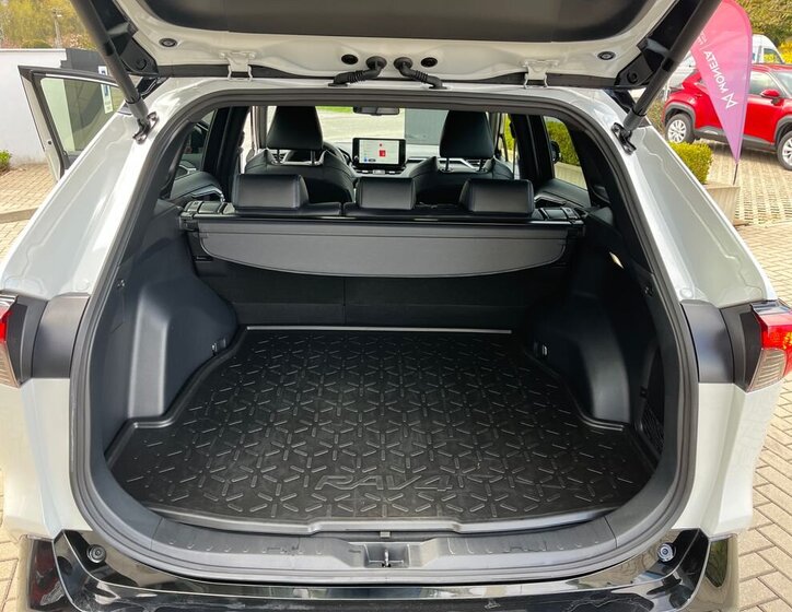Toyota RAV4 SUV / Terénní 2,5 l 131 kw
