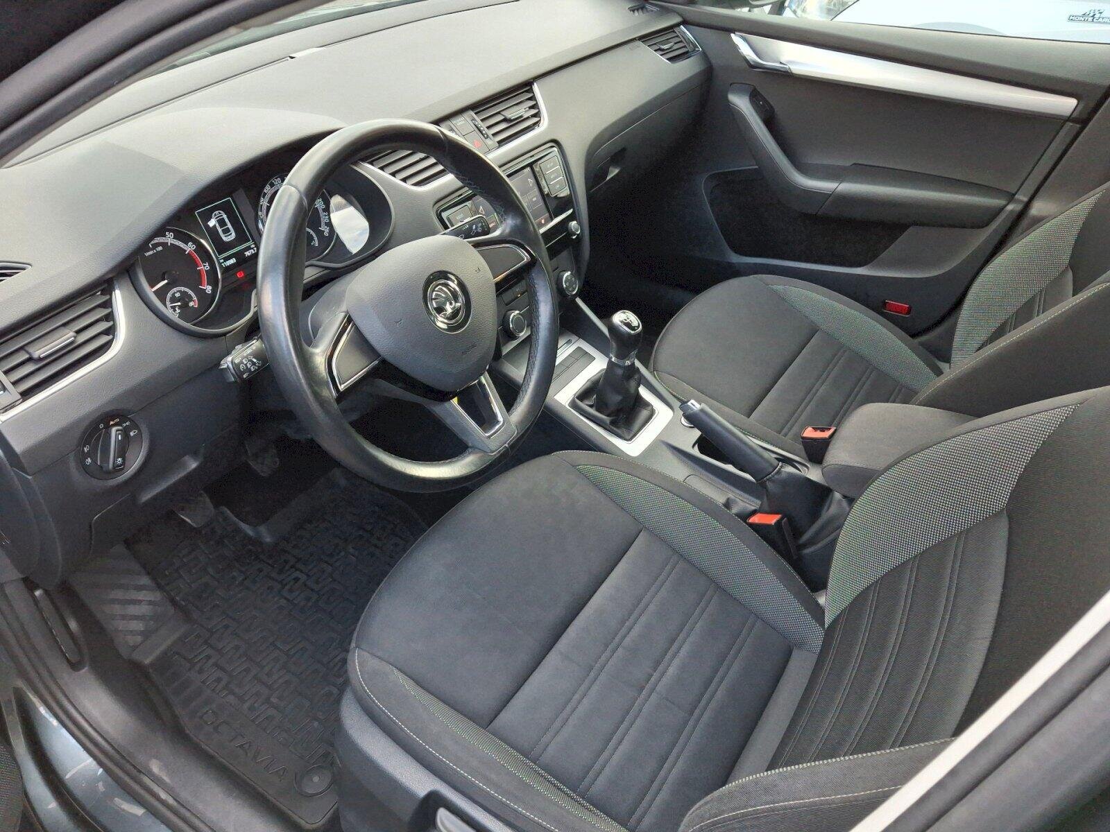 Škoda Octavia Sedan / Limuzína 1,5 l 110 kw