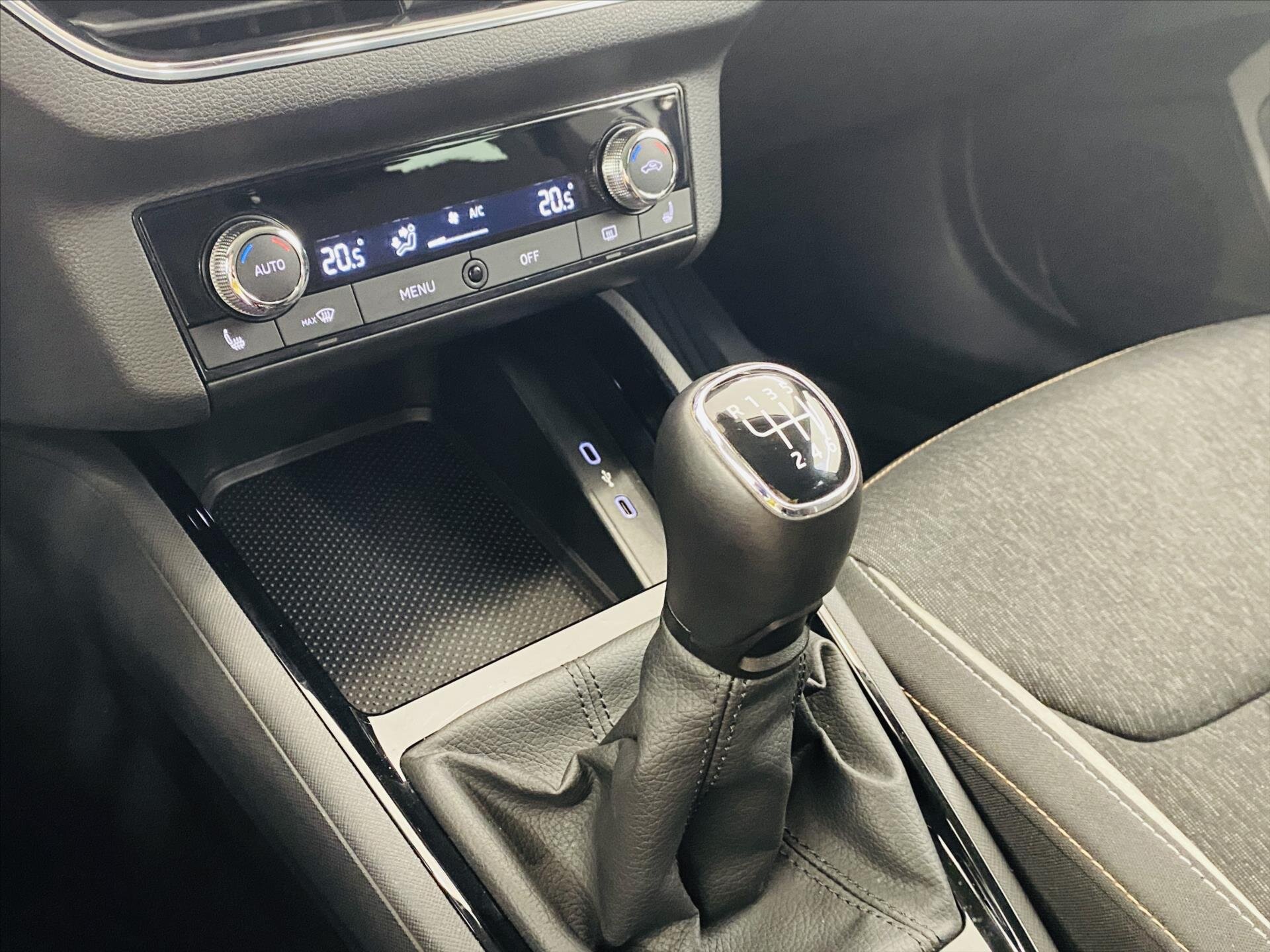 Škoda Scala Hatchback 1,6 l 85 kw