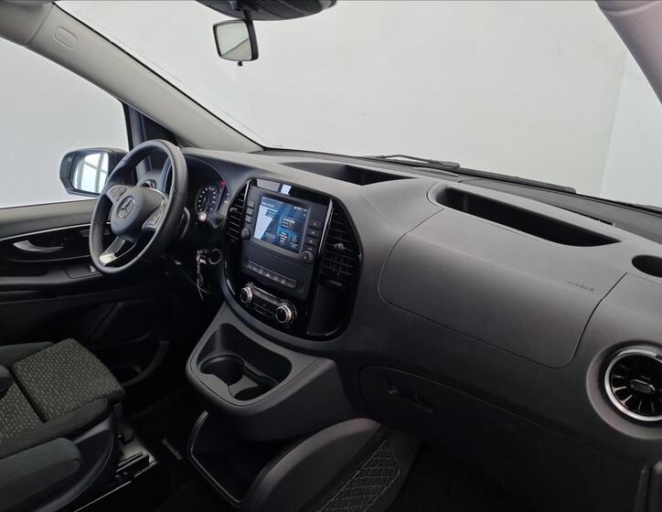 Mercedes-Benz Vito 14