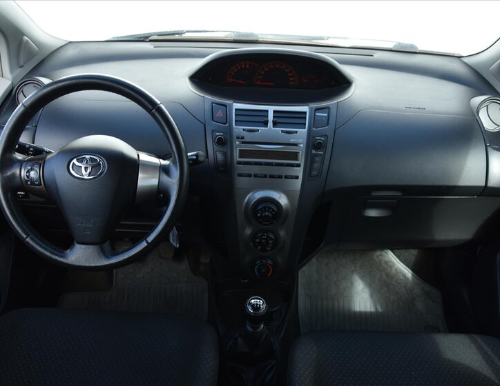 Toyota Yaris Hatchback 1,3 l 73 kw