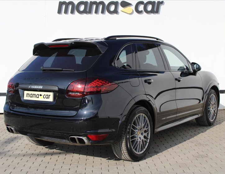 Porsche Cayenne SUV 4,8 l 397 kw