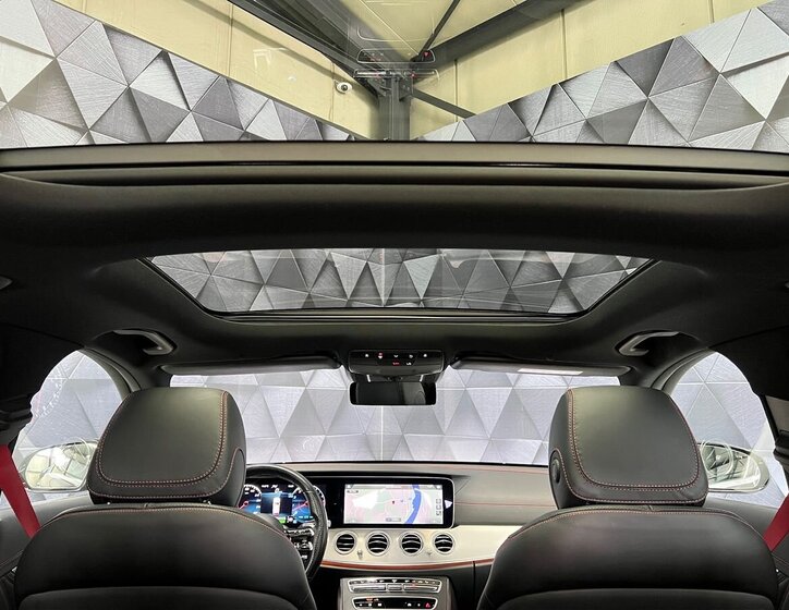 Mercedes-Benz Třídy E Kombi 3,0 l 320 kw