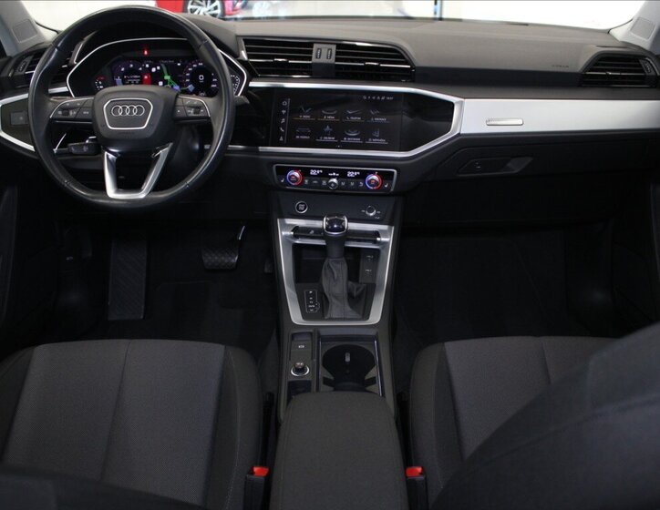 Audi Q3 SUV / Terénní 2,0 l 110 kw