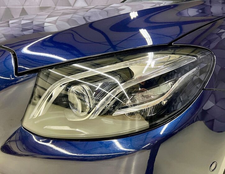 Mercedes-Benz Třídy E 8