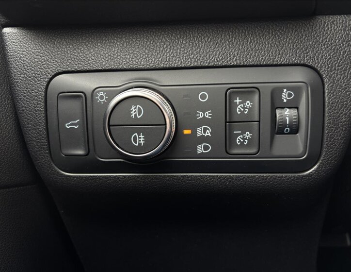 Ford Kuga SUV / Terénní 2,5 l 140 kw