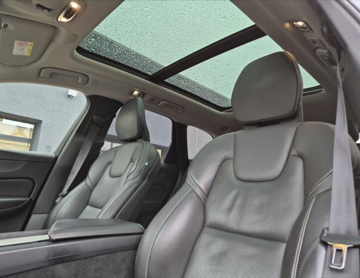 Volvo XC60 SUV 2,0 l 177 kw