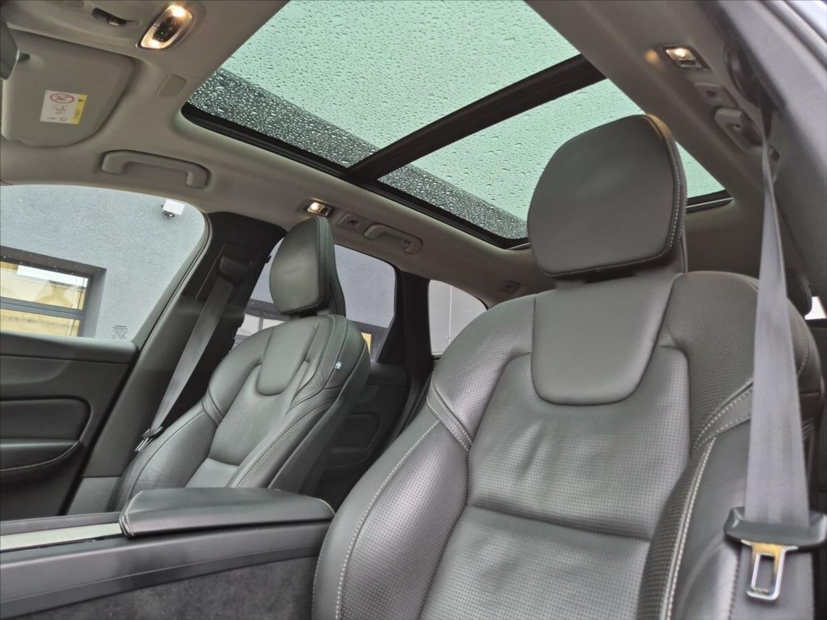 Volvo XC60 SUV 2,0 l 177 kw