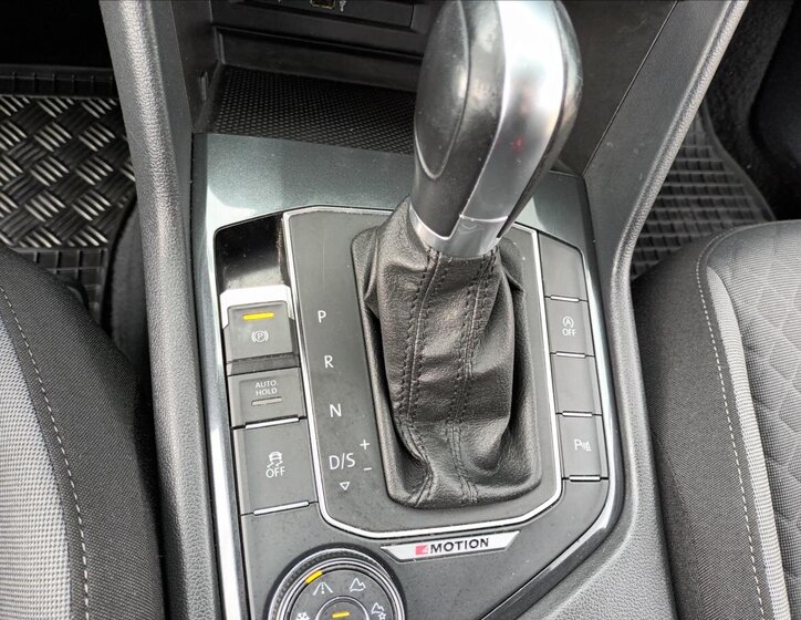 Volkswagen Tiguan SUV / Terénní 2,0 l 110 kw