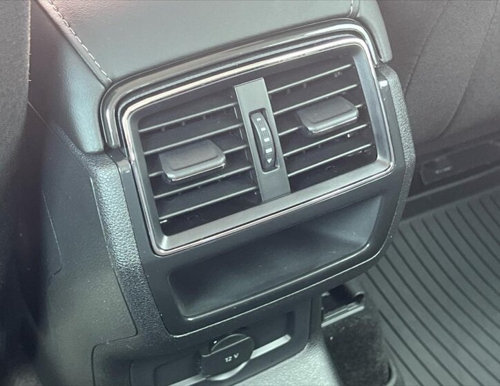 Škoda Karoq SUV / Terénní 1,5 l 110 kw