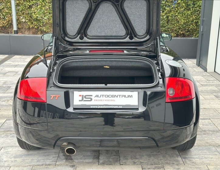 Audi TT 32