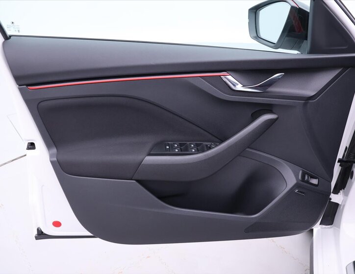 Škoda Kamiq SUV 1,5 l 110 kw