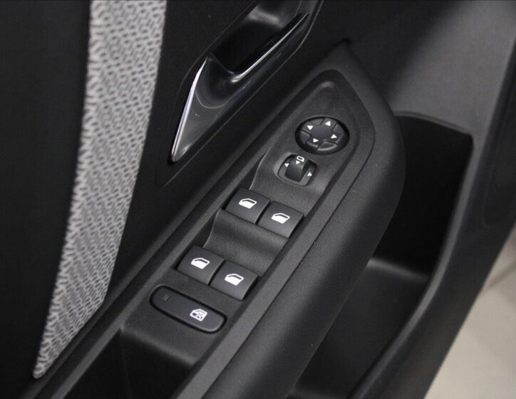 Citroën C4 Hatchback 1,2 l 96 kw