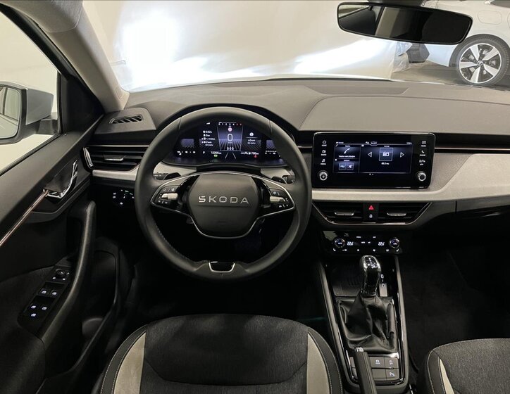 Škoda Scala Hatchback 1,5 l 110 kw