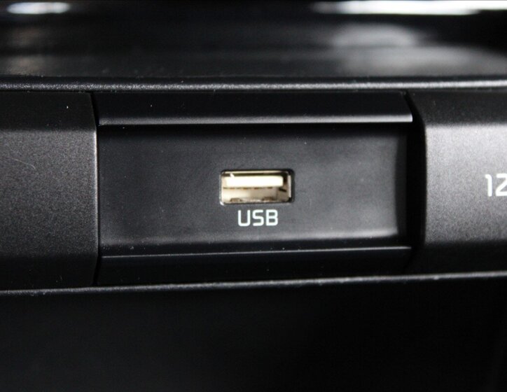 KIA Stonic Hatchback 1,2 l 61 kw