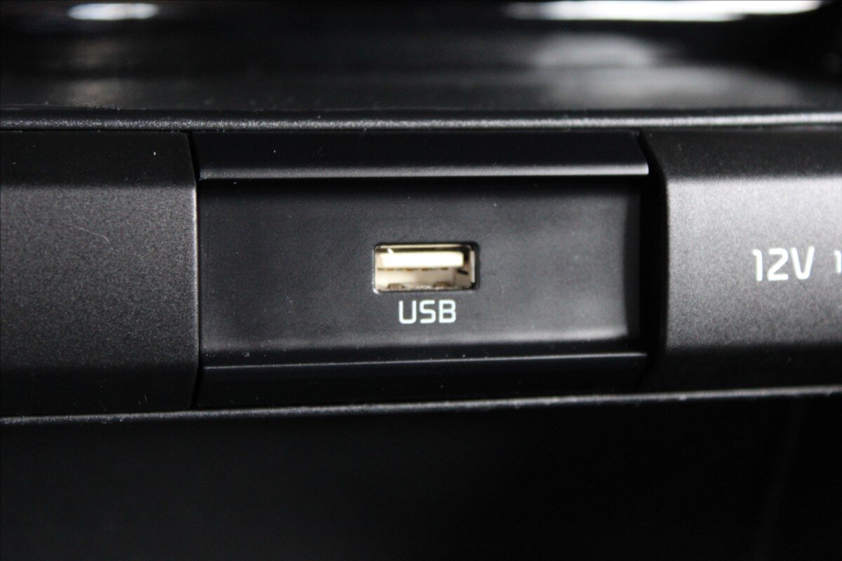 KIA Stonic Hatchback 1,2 l 61 kw