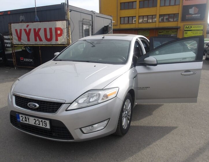 Ford Mondeo Hatchback 2,0 l 103 kw