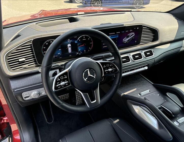 Mercedes-Benz GLS 10