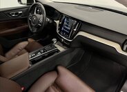 Volvo V60 Kombi 2,0 l 184 kw
