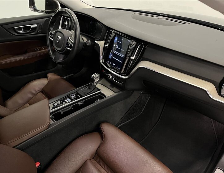 Volvo V60 Kombi 2,0 l 184 kw