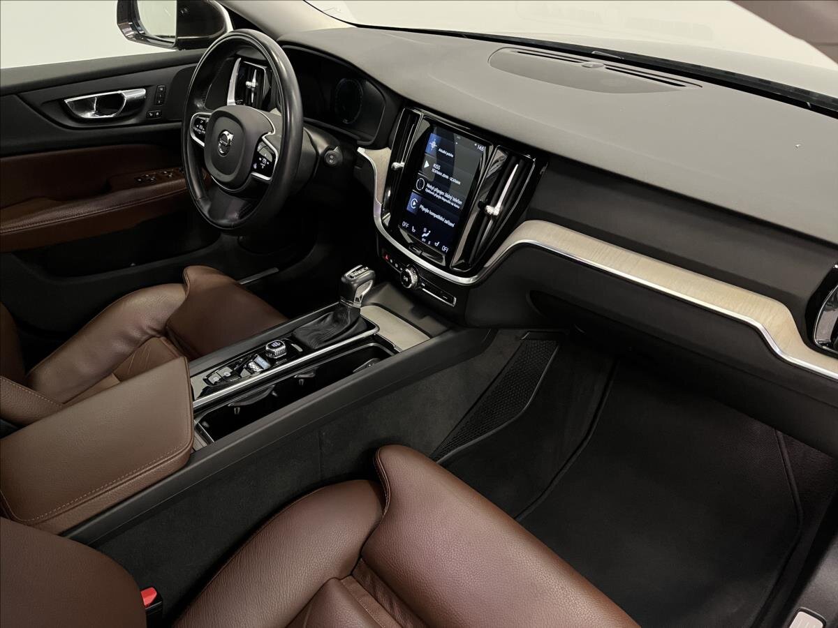 Volvo V60 Kombi 2,0 l 184 kw