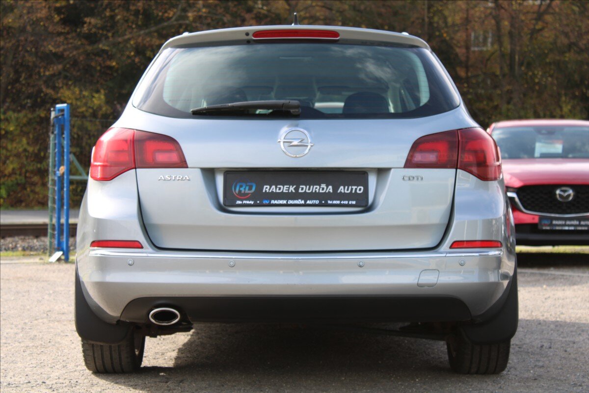 Opel Astra Kombi 2,0 l 121 kw