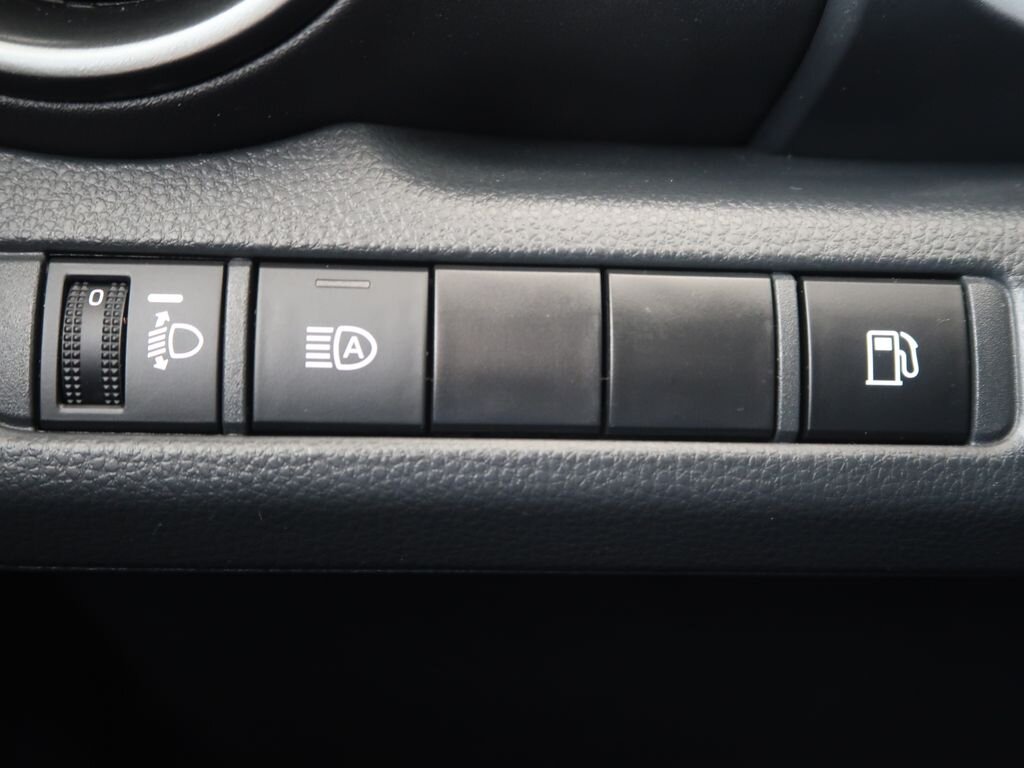 Toyota C-HR SUV 1,8 l 72 kw