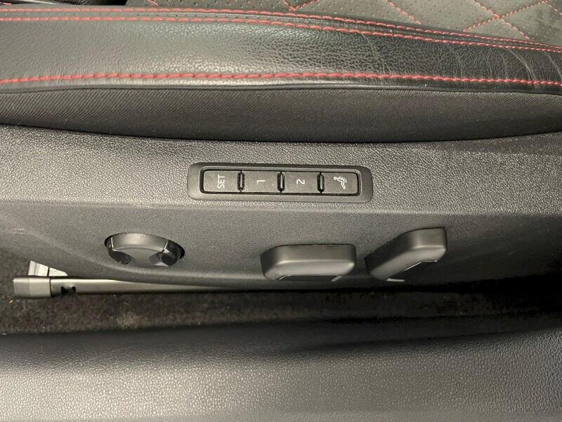 Škoda Octavia Kombi 2,0 l 180 kw