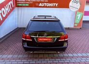 Mercedes-Benz Třídy E 8