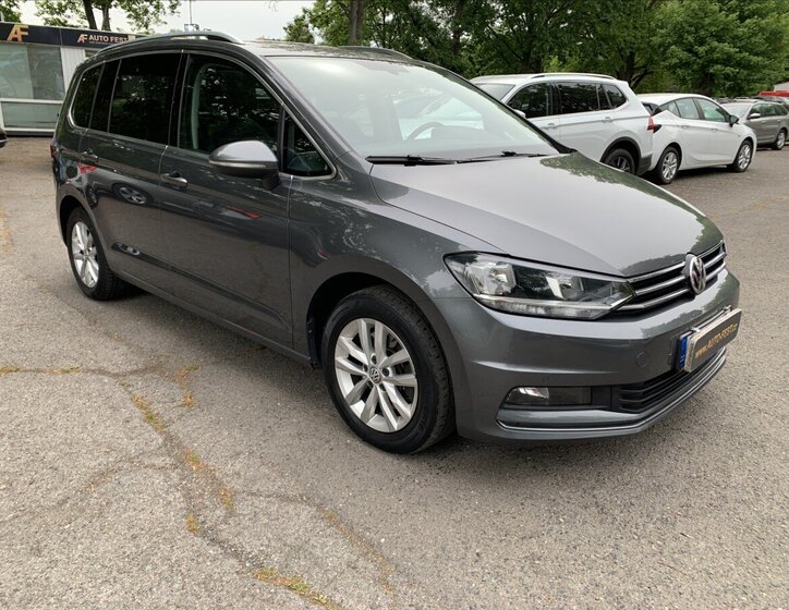 Volkswagen Touran Kombi 1,6 l 85 kw