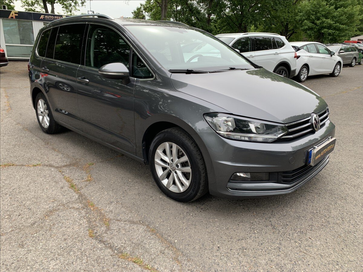 Volkswagen Touran Kombi 1,6 l 85 kw