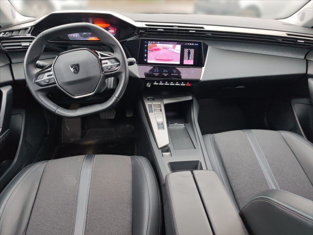 Peugeot 308 Kombi 1,2 l 96 kw