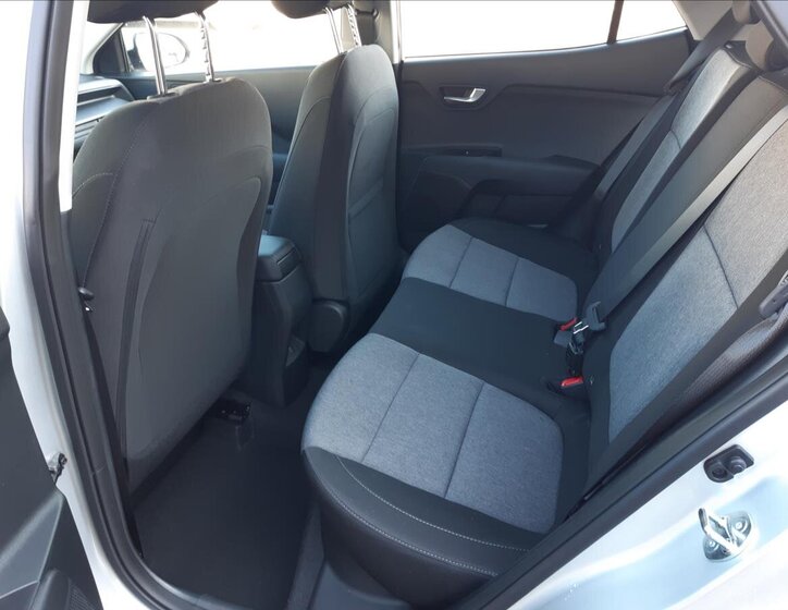 KIA Stonic SUV / Terénní 998,0 74 kw