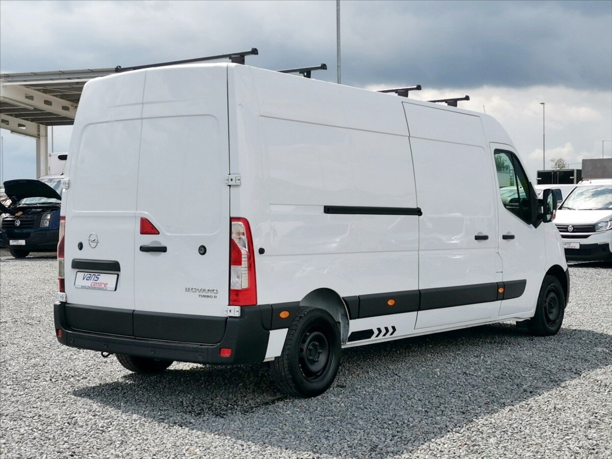 Opel Movano